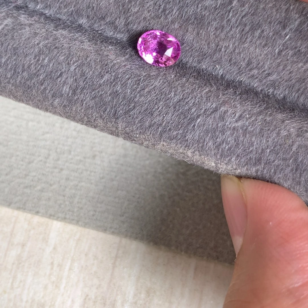 蓝宝石裸石1.1卡 无烧 斯里兰卡