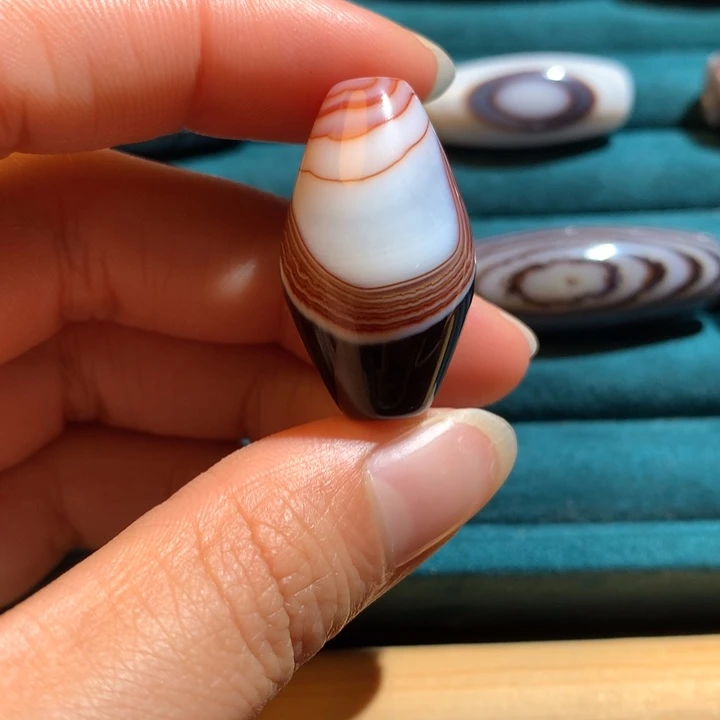 未镶嵌玛瑙/玉髓珠宝奇石