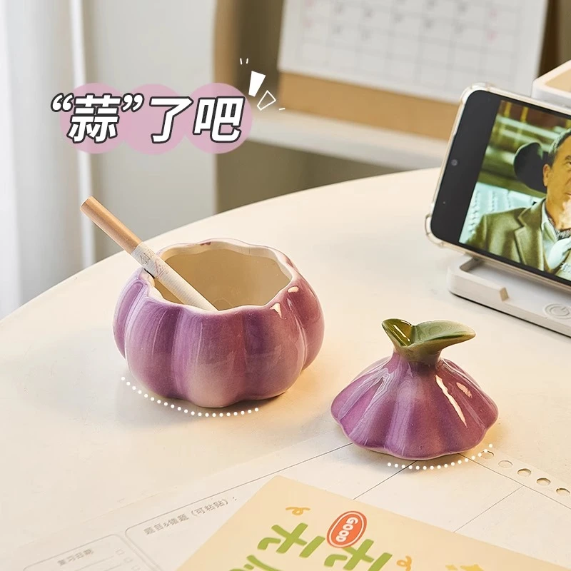 搞怪紫皮大蒜烟灰缸家用办公室客厅陶瓷烟缸带盖防飞灰高级感轻奢