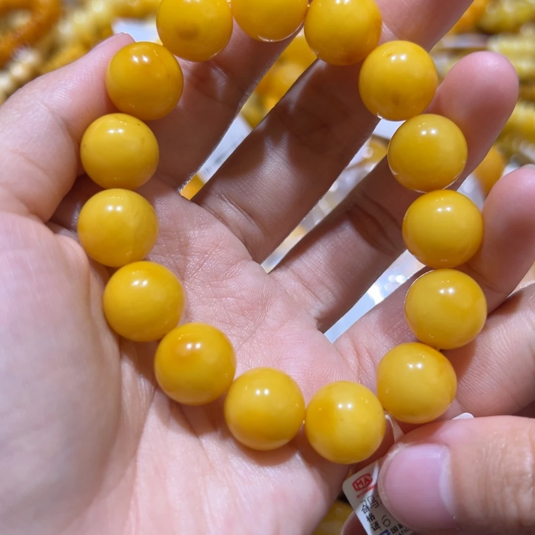 未镶嵌琥珀珠宝奇石