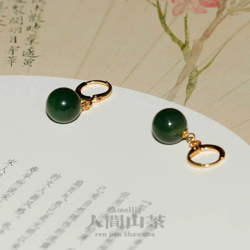 人间山茶 H1-1222 和田玉耳饰多样性发其一