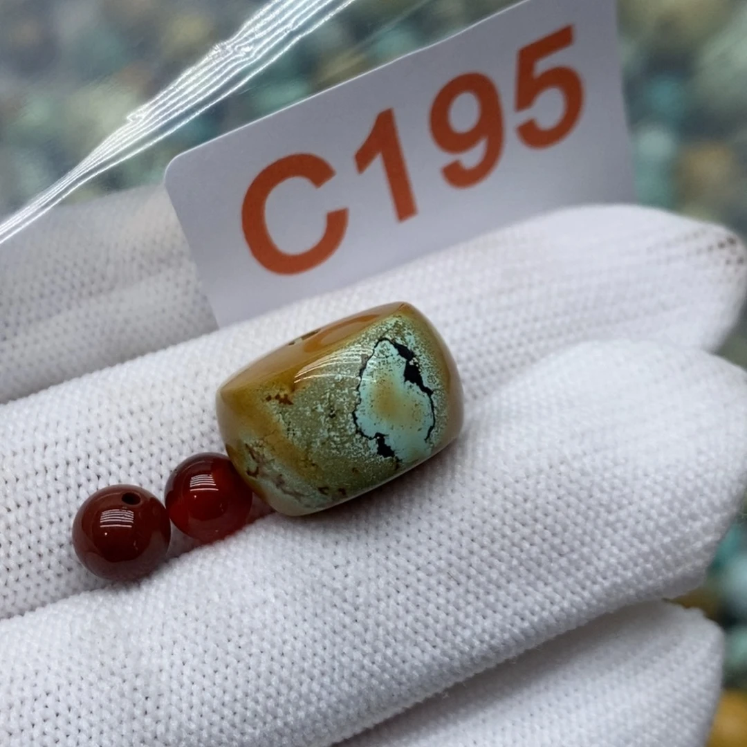 南红玛瑙珠宝奇石未镶嵌W***?