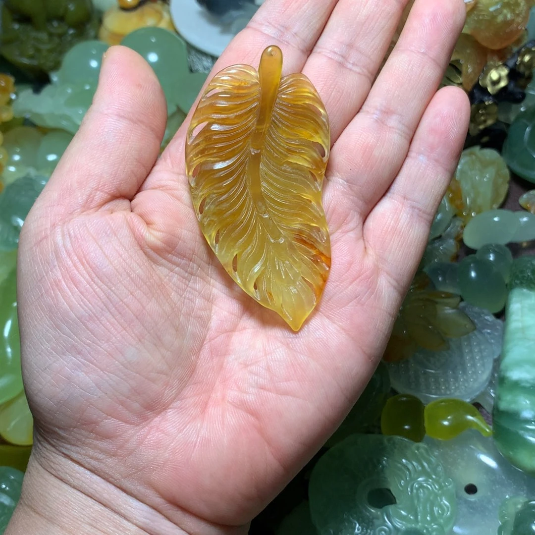 未镶嵌蛇纹石玉颈饰