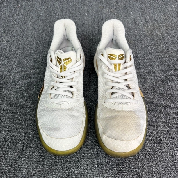 41码 曼巴 篮球鞋