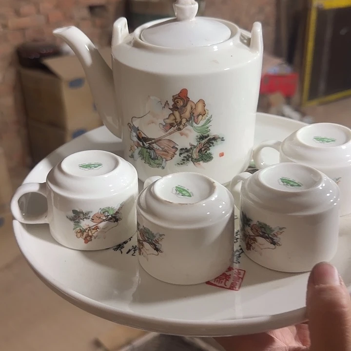 库存微瑕提梁壶一套