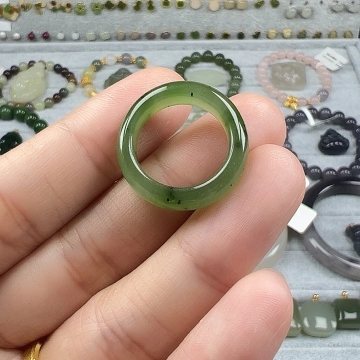 和田玉未镶嵌珠宝半成品