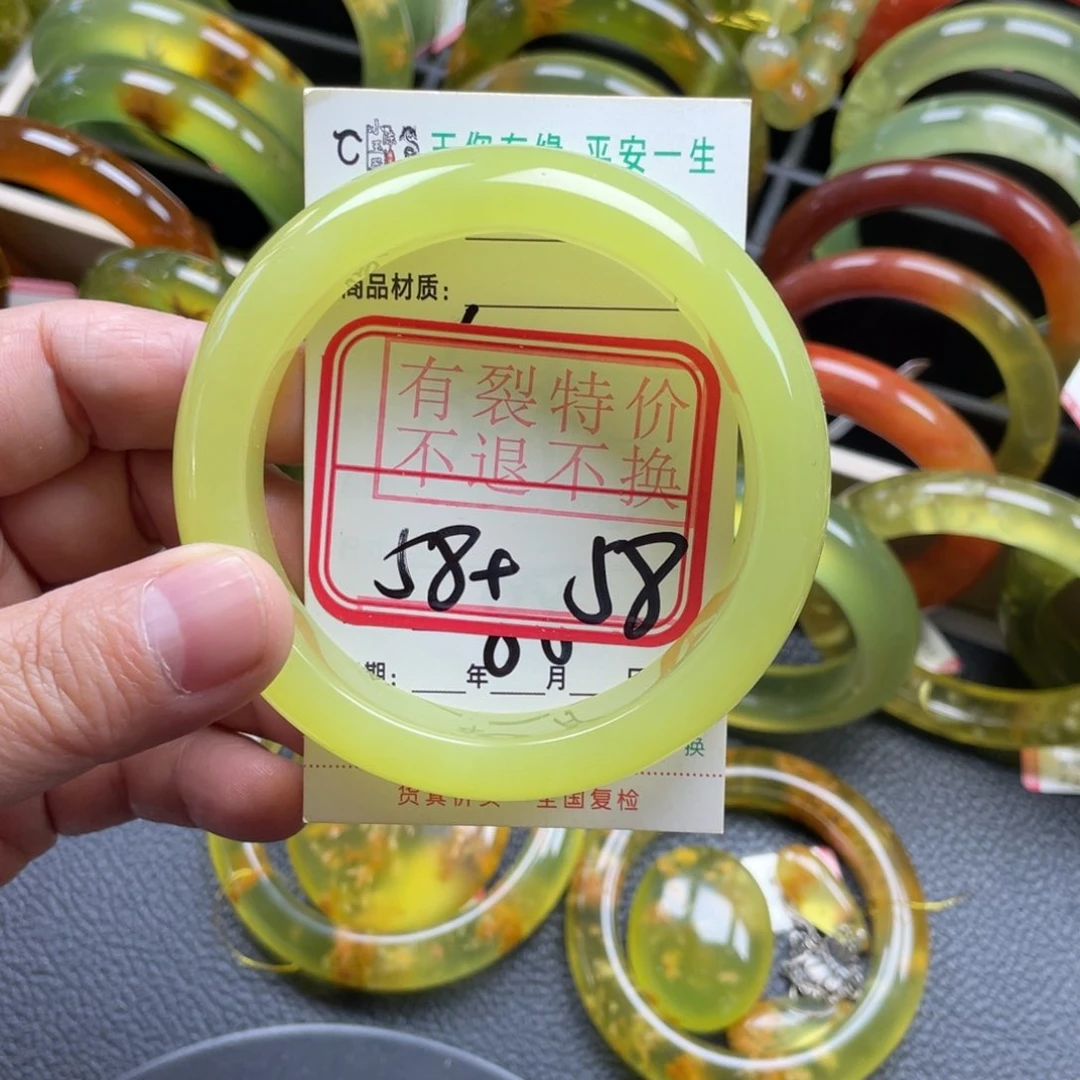 未镶嵌蛇纹石玉手镯有裂手镯特价不退不换