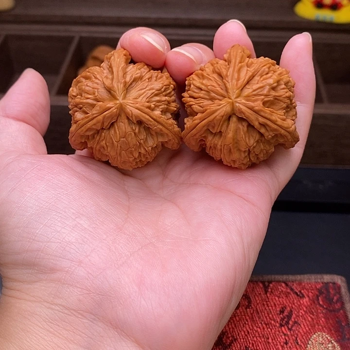 早***吃把件文玩核桃白奔