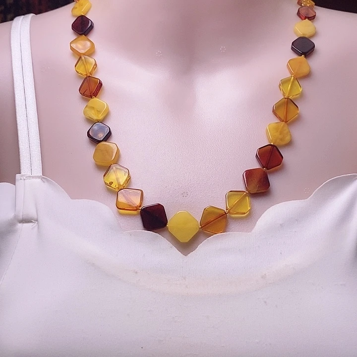 琥珀颈饰未镶嵌项链