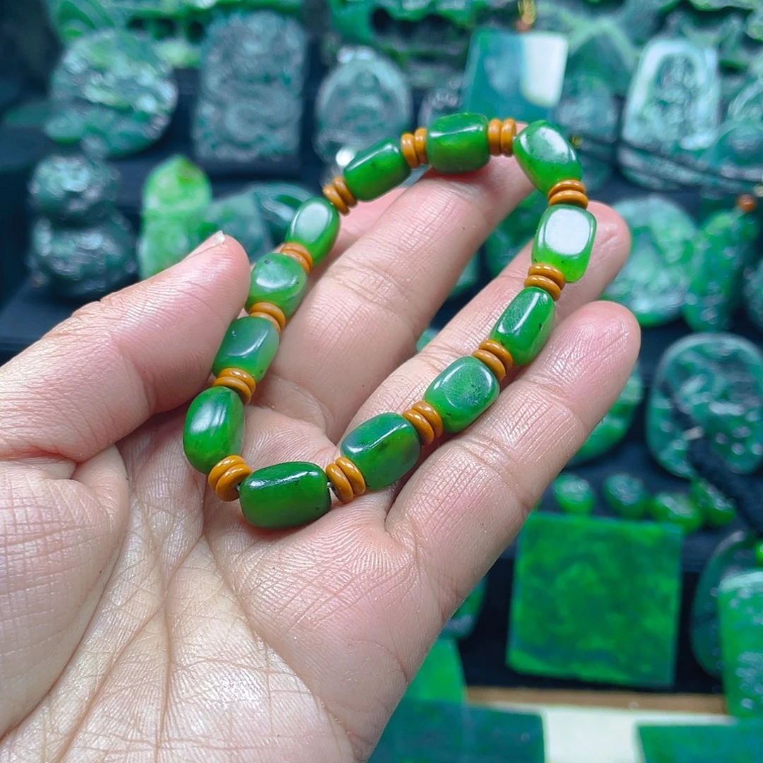 平***康和田玉（碧玉）未镶嵌珠宝奇石