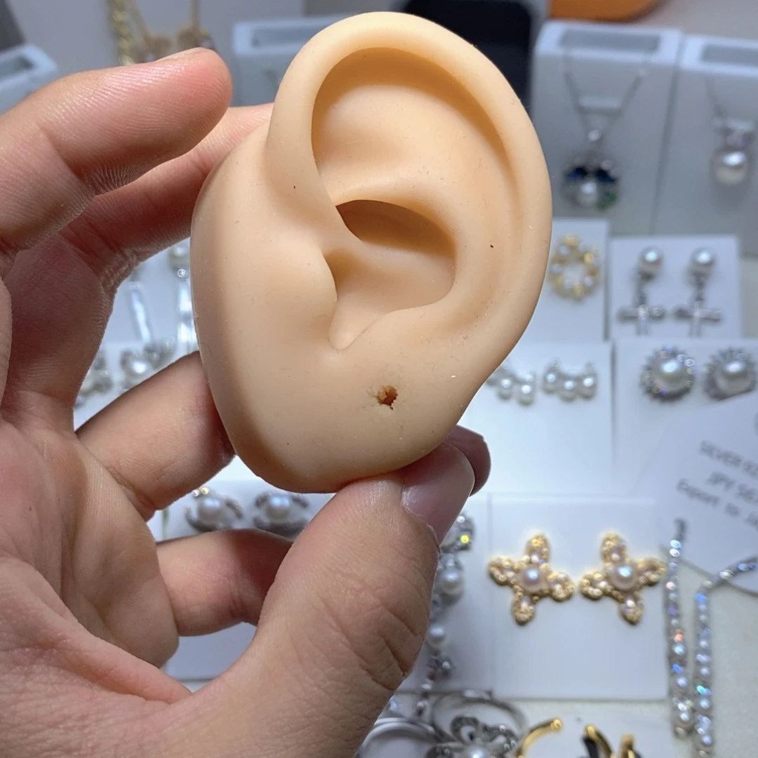 银S925镶嵌耳饰淡水珍珠