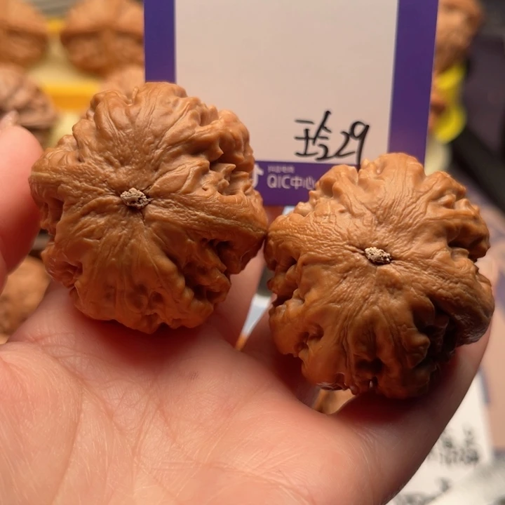 把件文玩核桃苍**粟文玩核桃29