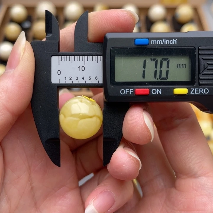 裸石琥珀未镶嵌蜜蜡圆珠鸽