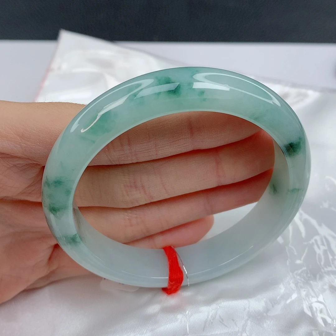 翡翠手镯未镶嵌58.3正圈胶润