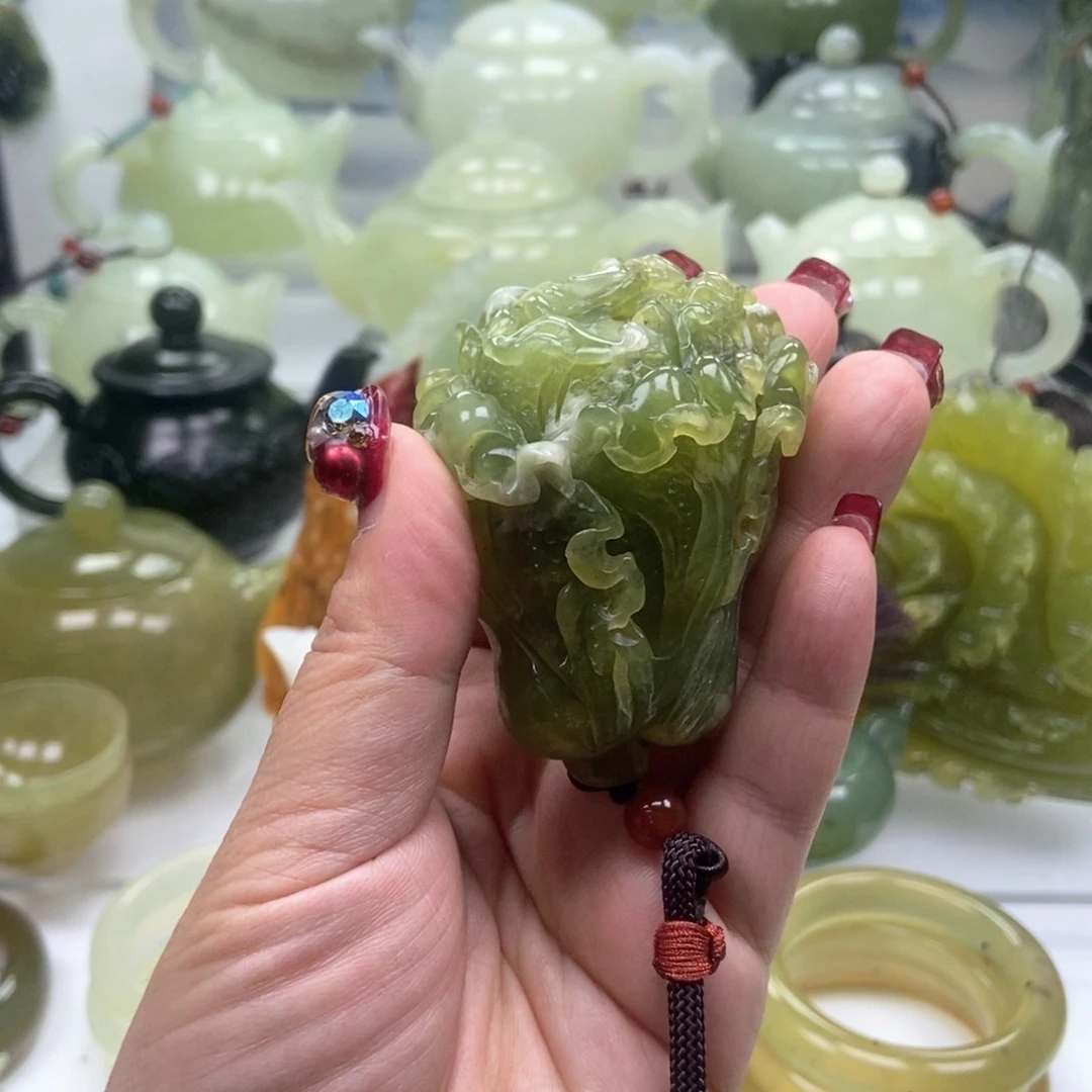 蛇纹石玉手把未镶嵌