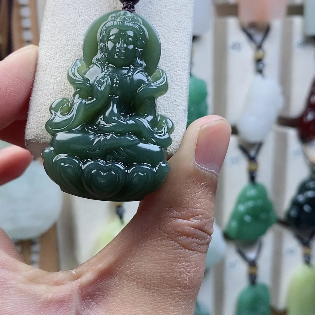 颈饰未镶嵌和田玉