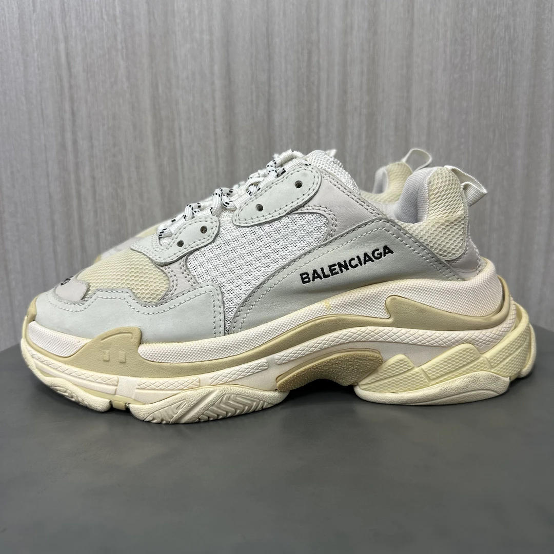 95新 Balenciaga/巴黎世家 40码 Triple S 白色 低帮老爹鞋
