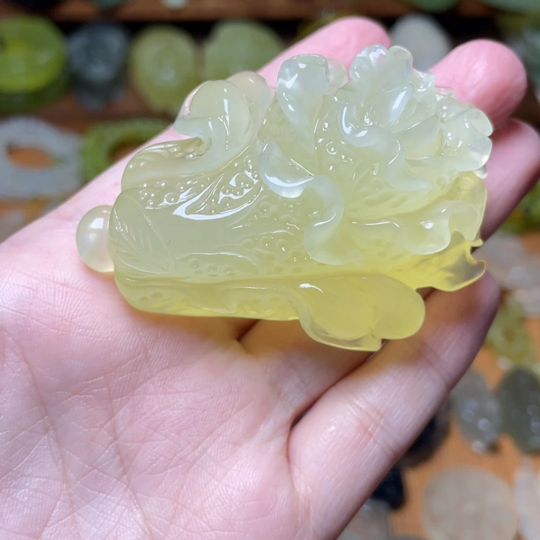 蛇纹石玉未镶嵌手把件美**忆