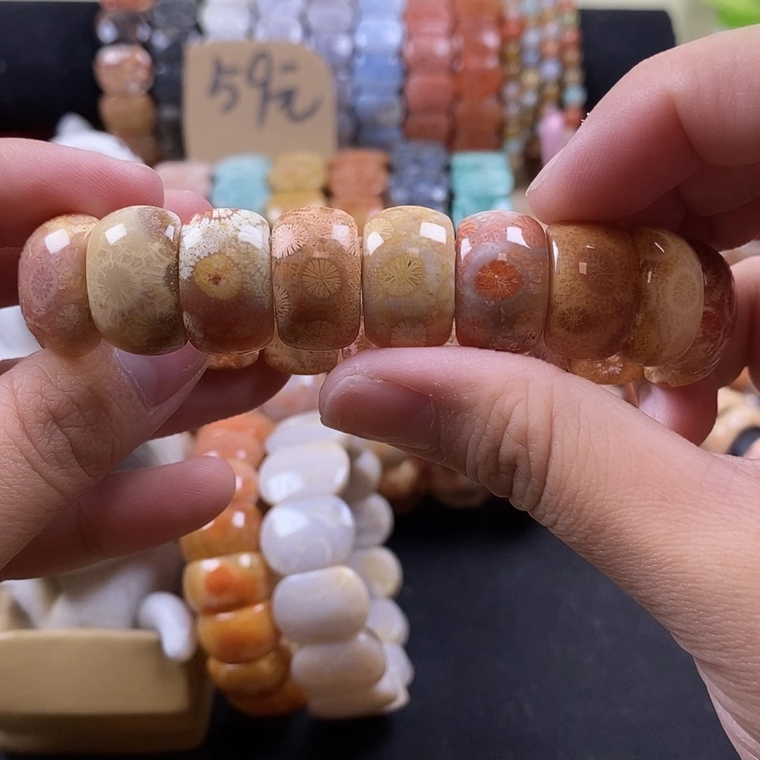 硅化珊瑚（珊瑚玉）未镶嵌手牌 69