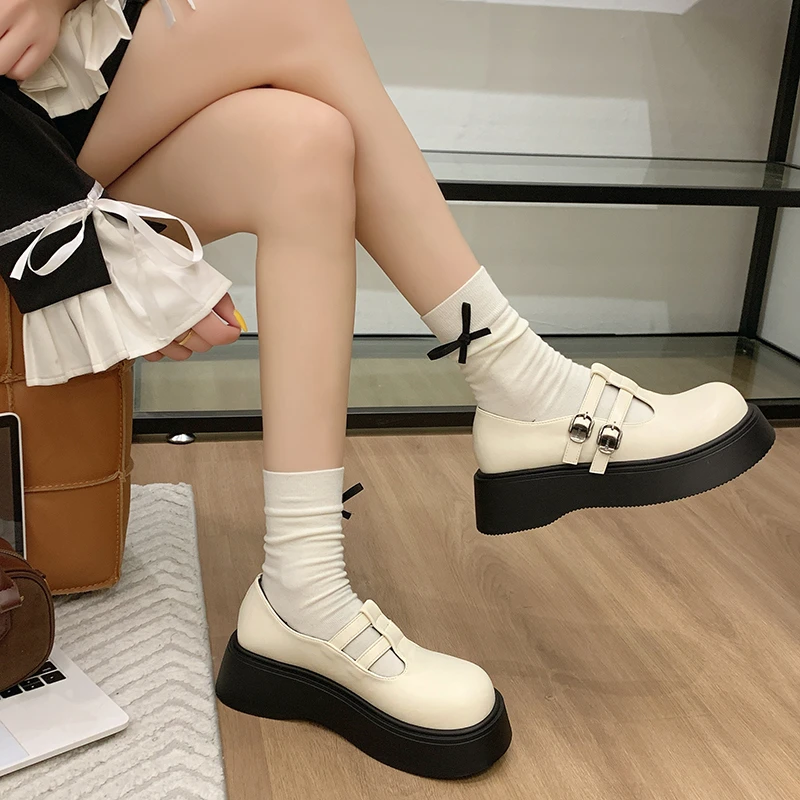 软底玛丽珍白色鞋子女2025春夏厚底学院风单鞋夏季百搭日系小皮鞋