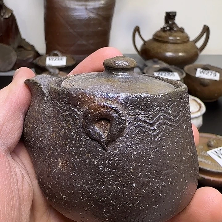 备前烧作品盖子后配希**品