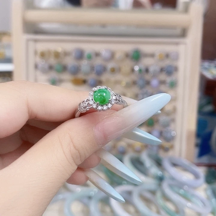 颈饰未镶嵌翡翠天然翡翠Ａ货