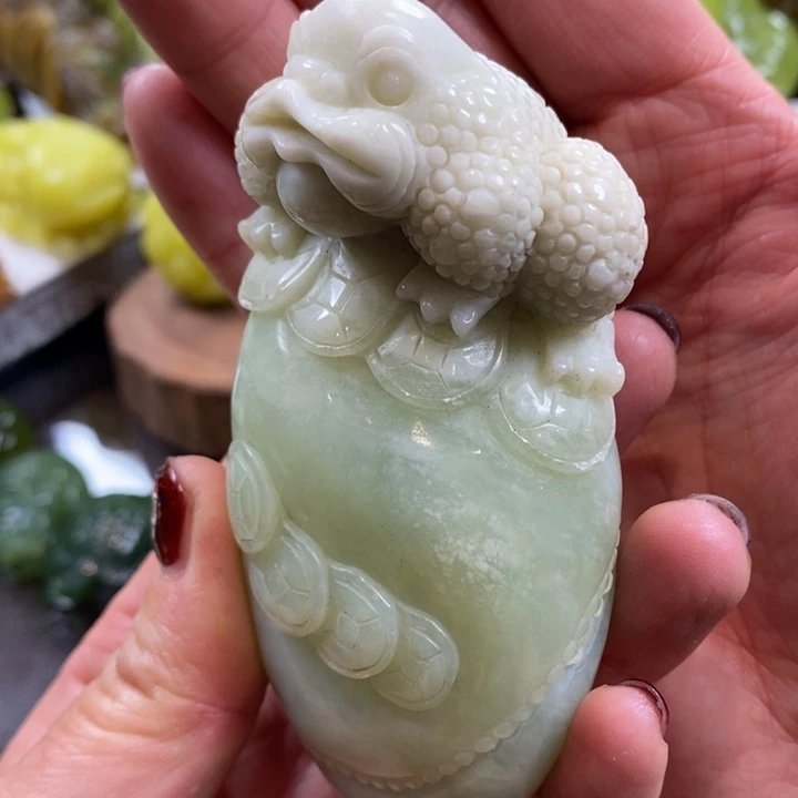 蛇纹石玉珠宝奇石未镶嵌