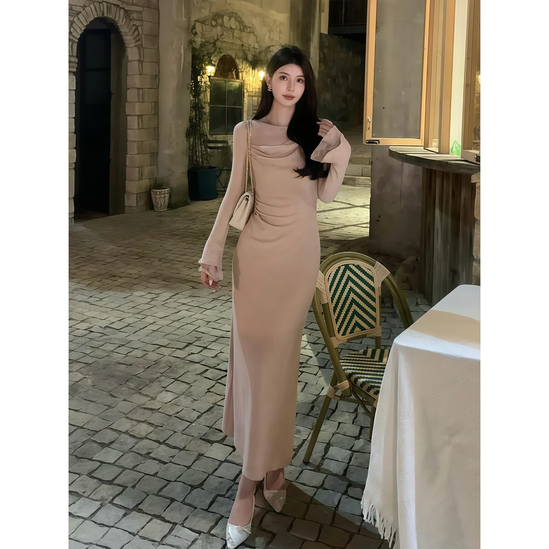 法式纯欲甜美蕾丝圆领连衣裙女秋季新款收腰显瘦高级感气质长裙子