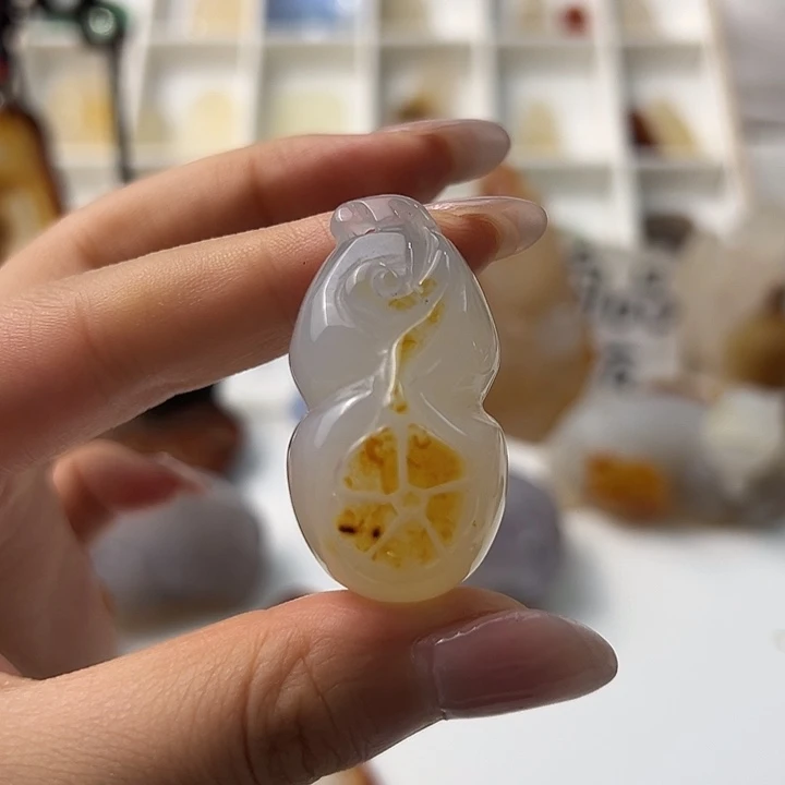 玛瑙/玉髓颈饰合金