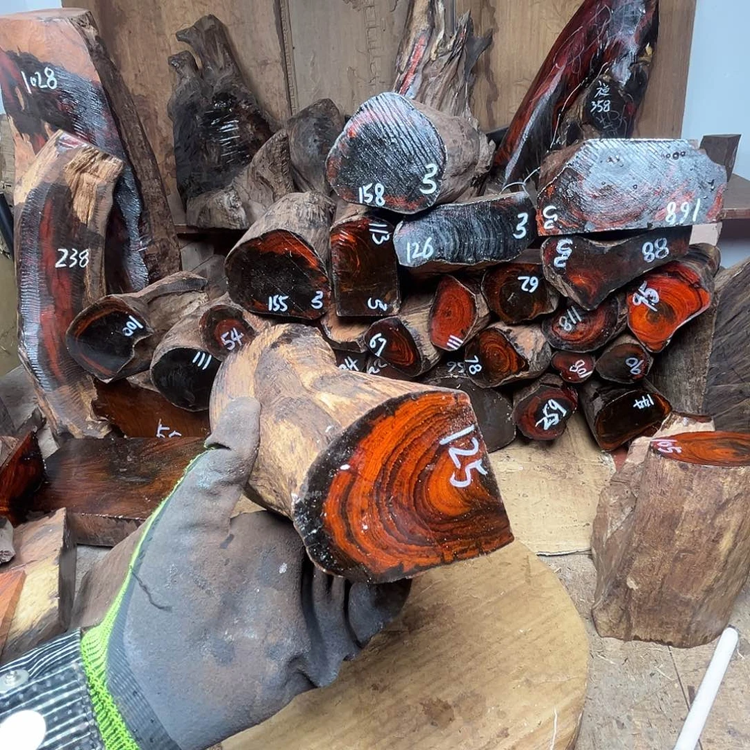 ·***生木大红酸枝交趾黄檀