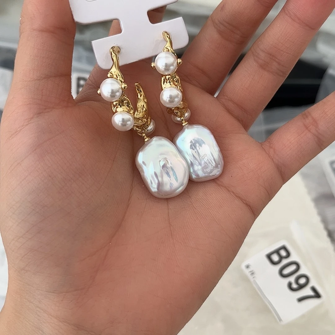 合金淡水珍珠耳饰