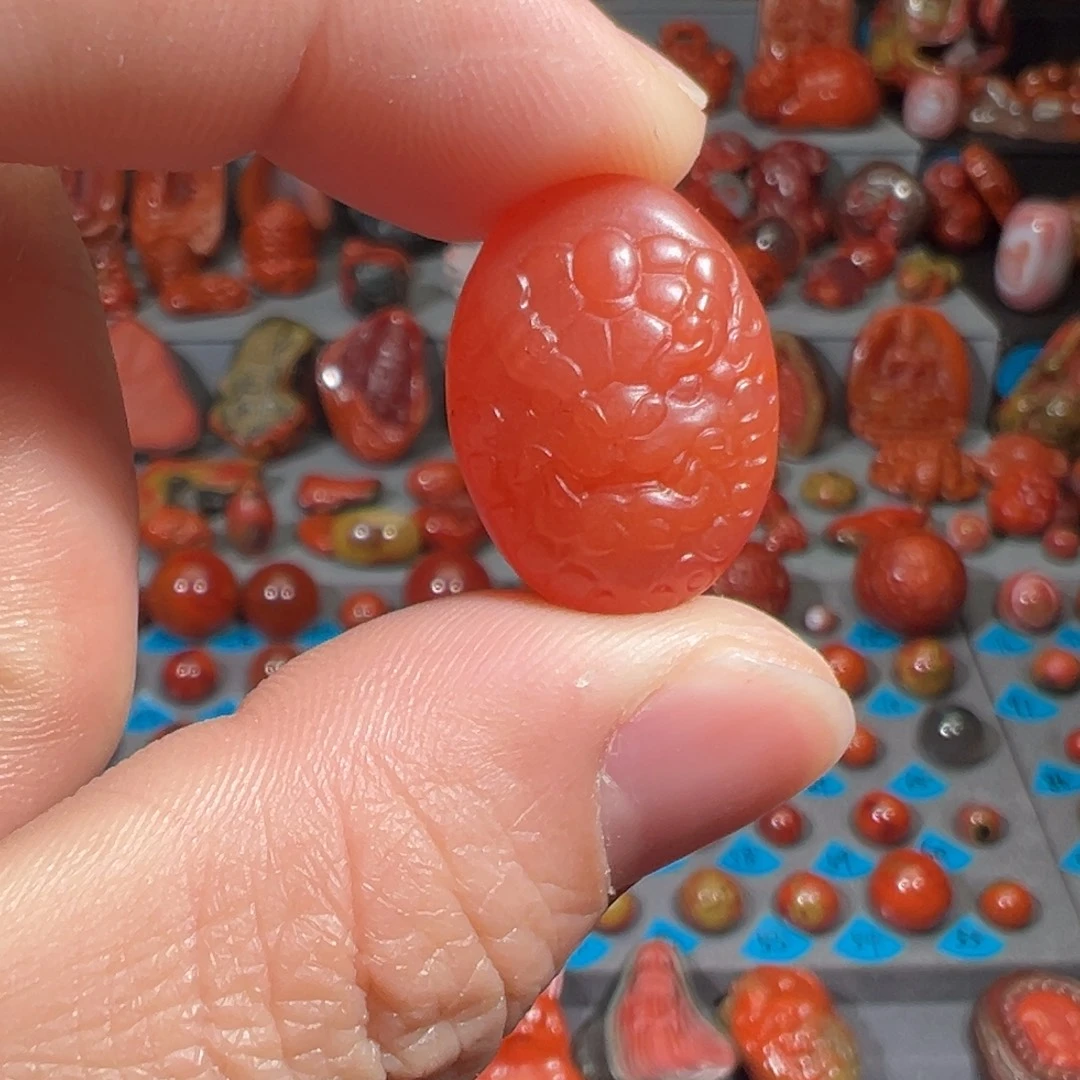 南红玛瑙未镶嵌兽面