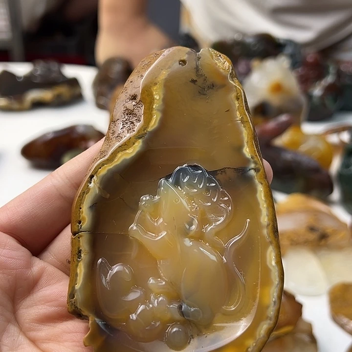未镶嵌颈饰玛瑙/玉髓