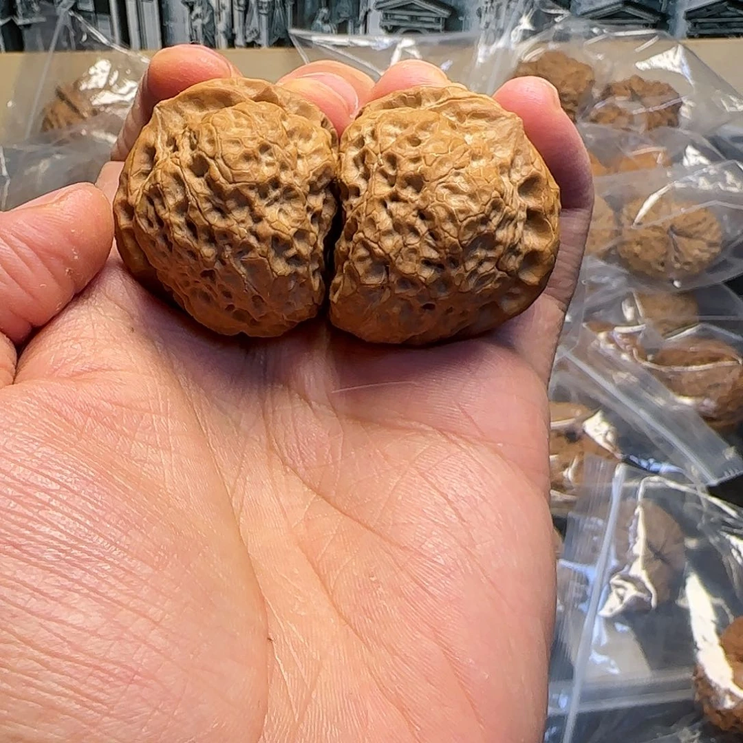 文玩核桃把件王***#半壁玉玲珑