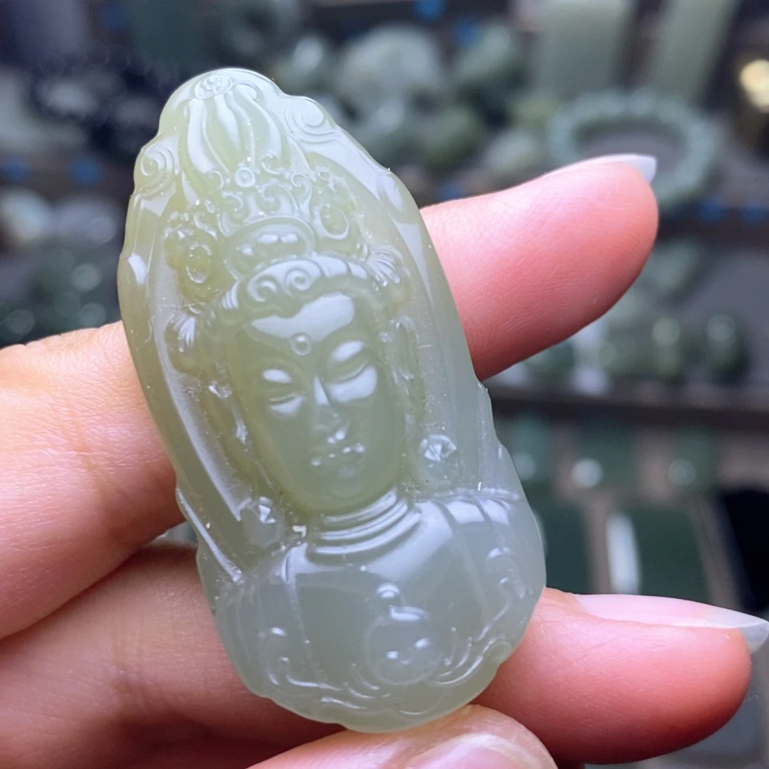 和田玉未镶嵌颈饰