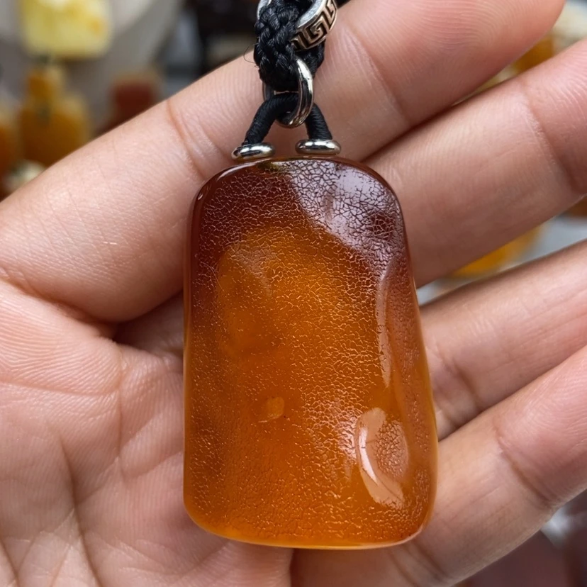 【闪购商品】琥珀颈饰未镶嵌