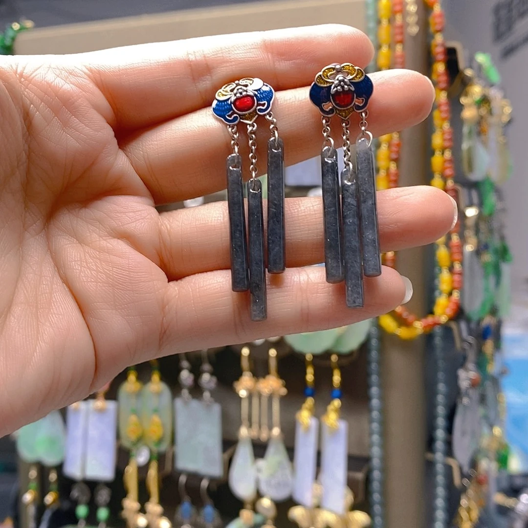 未镶嵌翡翠耳饰翡翠