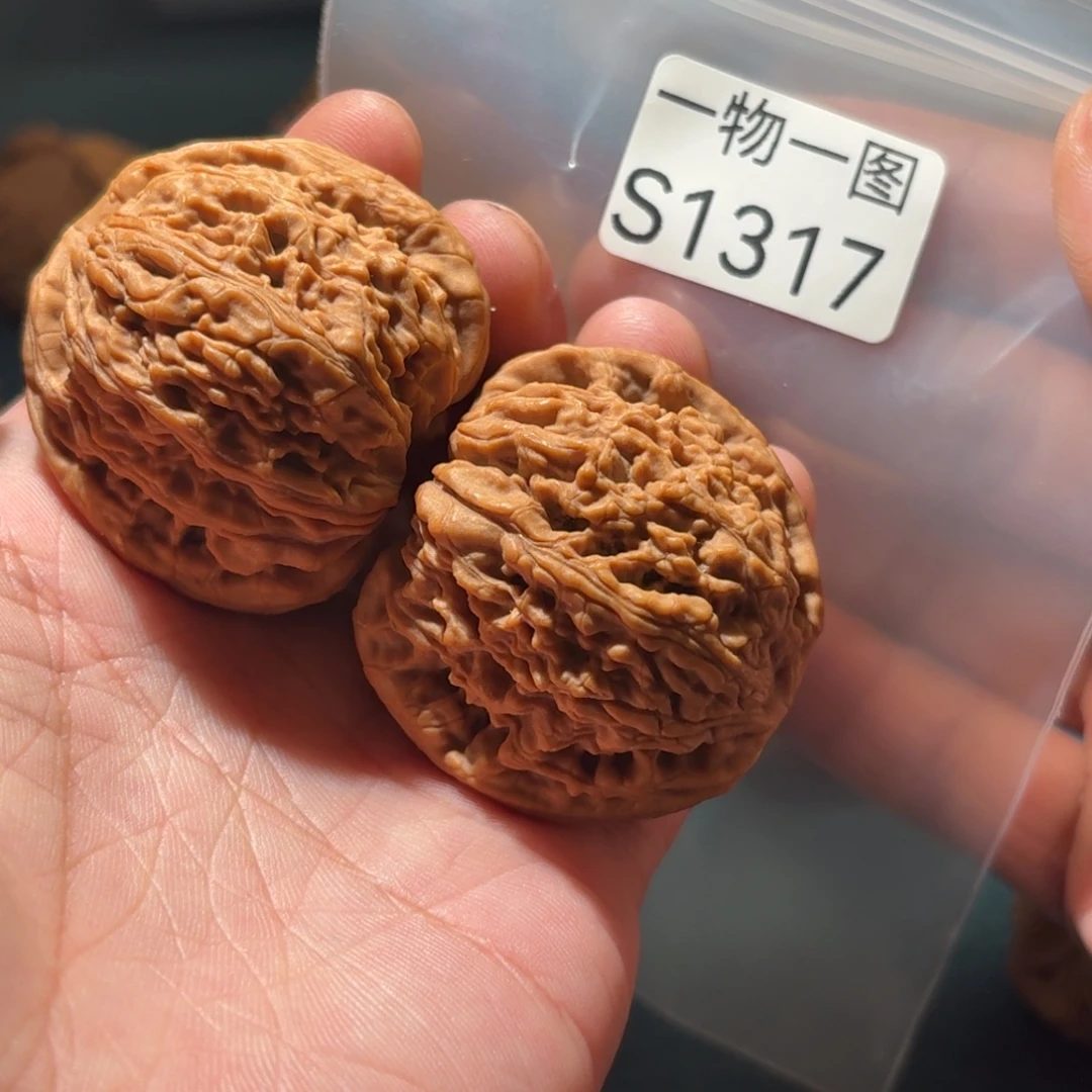 文玩核桃把件南疆
