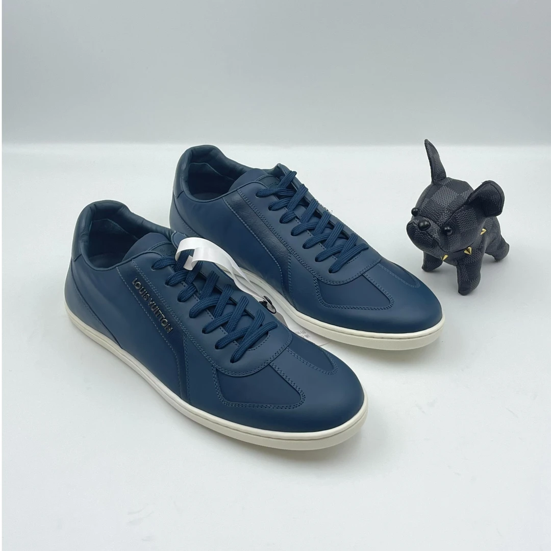 全新未使用 LouisVuitton/路易威登 蓝色经典侧翼休闲板鞋 41码