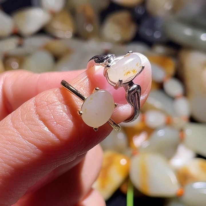 未镶嵌戒指和田玉@****@