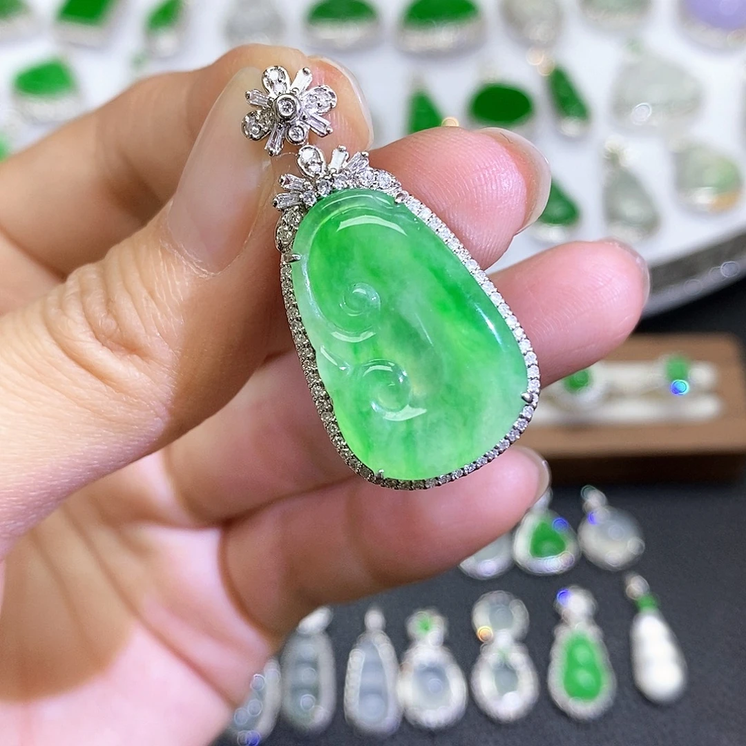 翡翠18K金镶嵌吊坠(不含链)