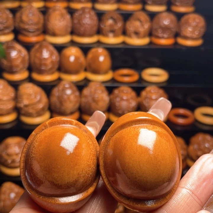 橄榄核把件Q****Z橄榄雕刻