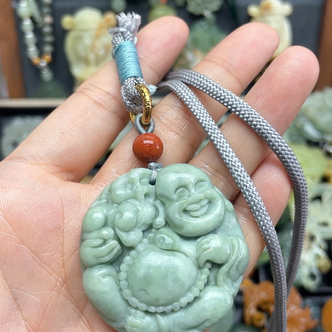 未镶嵌蛇纹石玉颈饰