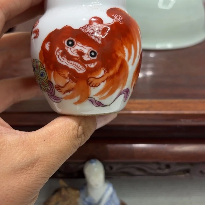 用***2摆件精美的陶瓷摆件……