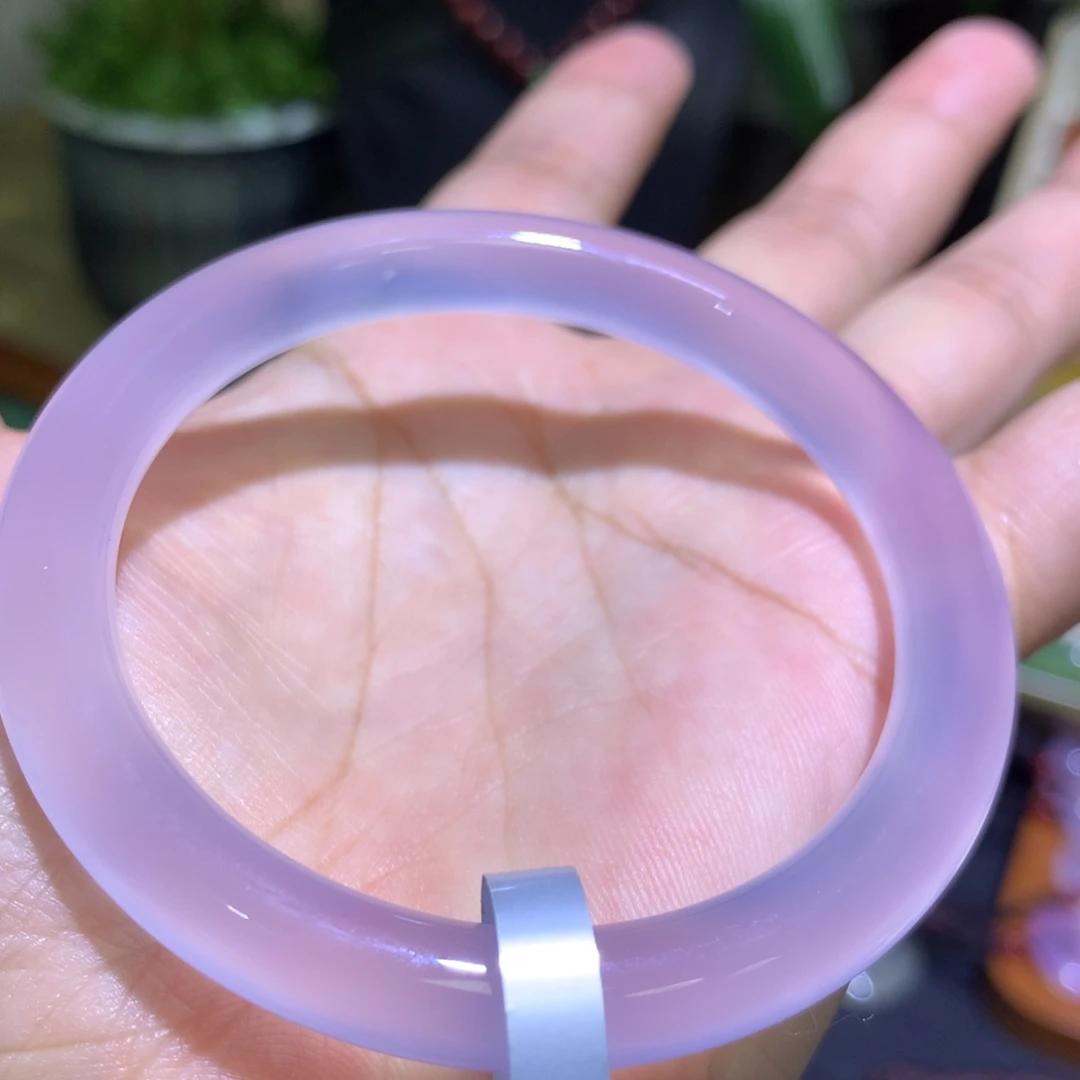 玛瑙/玉髓未镶嵌手镯带飘花冰紫美人条