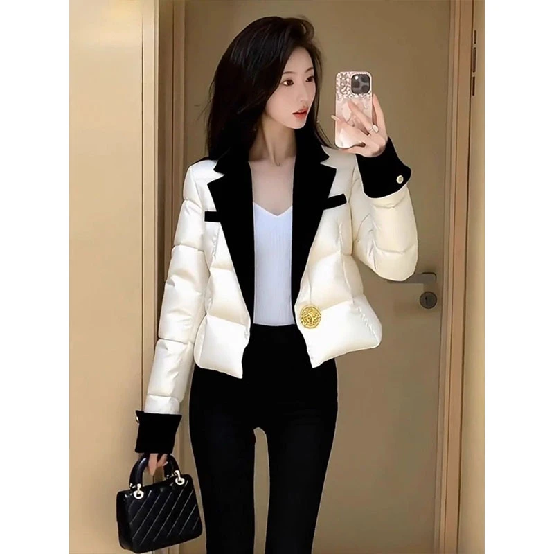 巨好看的夹棉外套2026新款洋气独特别致高端小香风白色棉服女冬厚