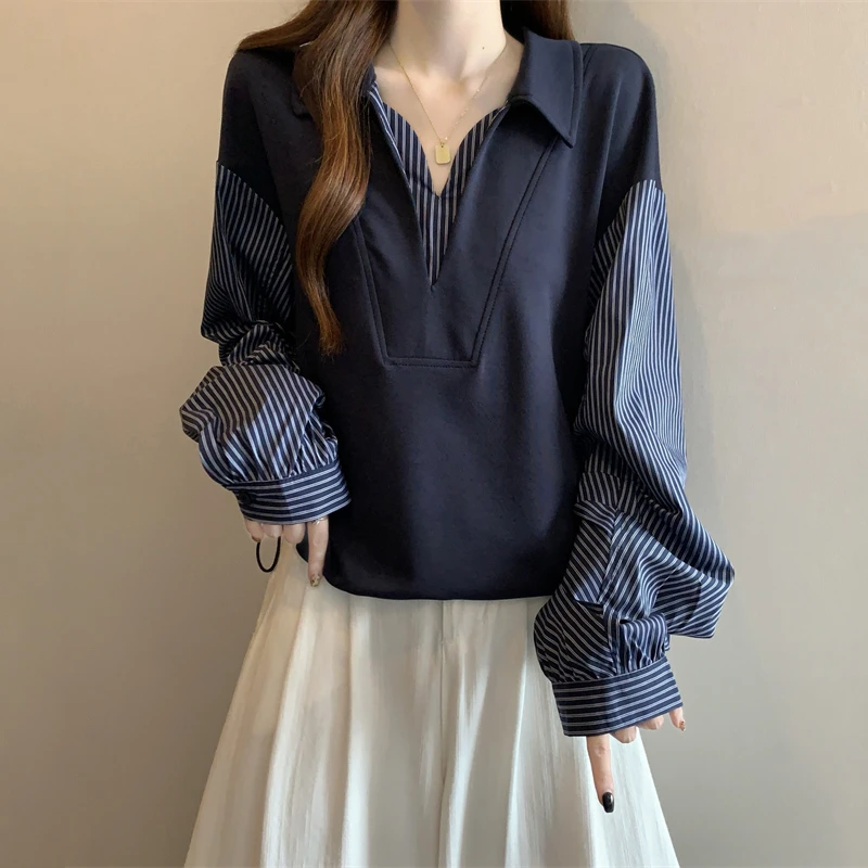 藏蓝色条纹衬衫拼接正肩卫衣女秋季大码微胖mm显瘦抽绳假两件上衣