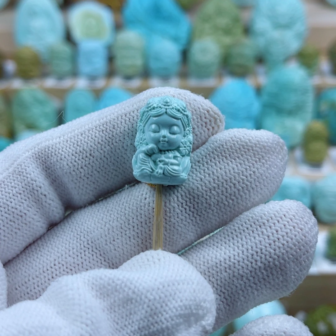 绿松石未镶嵌珠宝奇石