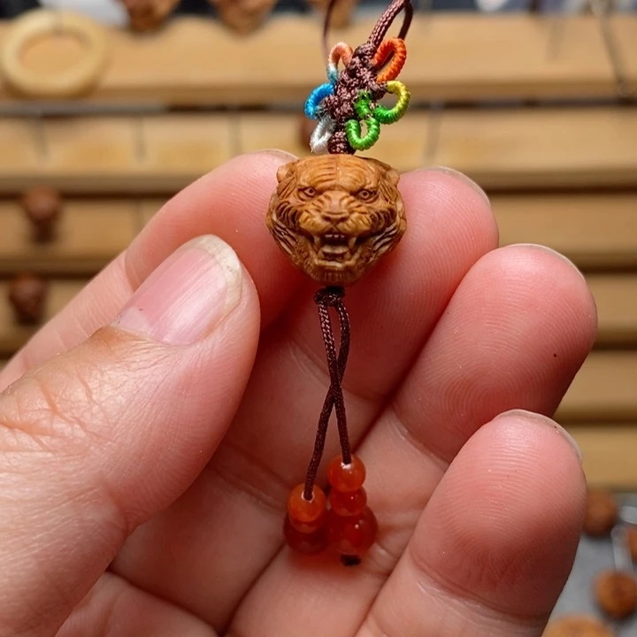 桃核雕刻老虎单颗