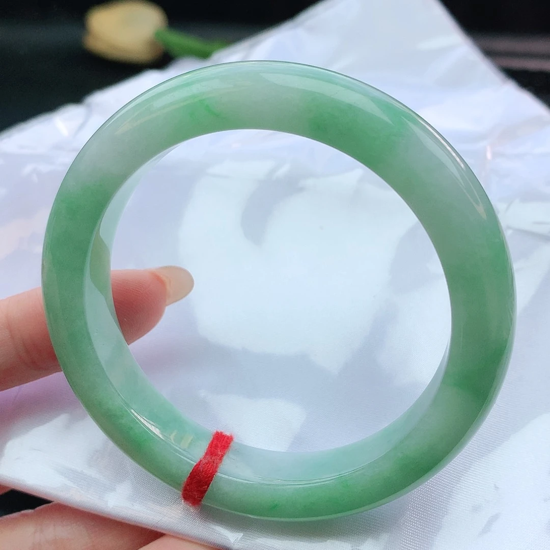 翡翠手镯未镶嵌56圈口882261